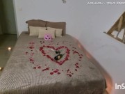 Preview 1 of Big ass milf offers herself as a gift in intense sex for Valentine's Day French Amateur Couple