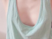 Preview 1 of 美乳モデルがノーブラでパジャマに着替えて乳首ポロリ