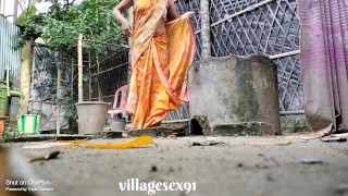 Ganne wali Bhabhi desi Village sex video