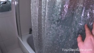 LUCKY STEPSON GETS A SURPRISE BLOWJOB AFTER SHOWER