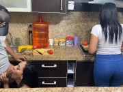 Preview 4 of Hijastras Hermosas de 18 Años Cocinando Porque Deben de Darles de Comer a su Padrastro