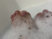 Preview 6 of MY SWEET TOES IN THE BATH! LOOK AT THE FOAM! I WANT TO SEE A SEA OF SPERM!