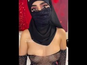 Preview 5 of Arab hijabi girl tits bouncing LEAK!!!