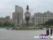 Preview 1 of Colombiana super culona es pillada caminando por las calles de Lima, Perú