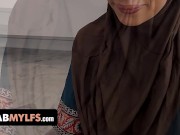 Preview 1 of Muslim Step-sister-in-law Is Surprised When She Sees Her Step-brother's Big Cock - Hijab MYLFs