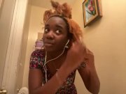 Preview 1 of Pornhub Model Haircare : Stretching My NappyHair