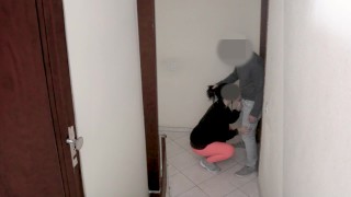 Married woman in her 20s, cheating at a love hotel, raw sex, NTR, amateur