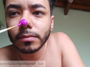 Preview 4 of Resorte en mis bolas y mi polla - Jugando con pintura termino masturbándome y corriéndome para ti