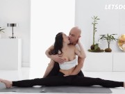 Preview 2 of Flexible Babe Clea Gaultier Fucks Personal Trainer After Workout Full Scene