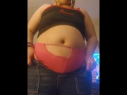 Preview 3 of Bbw gaining weight can't fit in Jean's ass too big