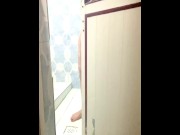 Preview 1 of در حمامی که در آن فیلم می گرفتم رابطه جنسی داشتم و سپس با او به دستشویی رفتم