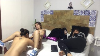 Friends FUCKING! Homemade THREESOME Between Friends STUDENTS
