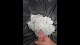 Jerking off and cuming on my ex, the trash bag.