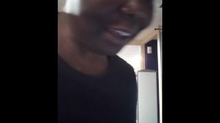 Twerking and Bouncing a Big Ebony Ass in Motel