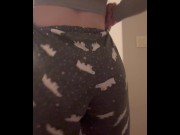 Preview 6 of White girl w fat ass wants to tease you and she shows her titties 😋
