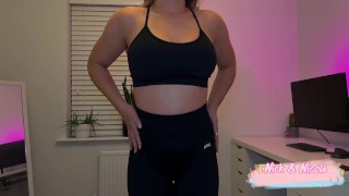 My fit girlfriend shows me her new gym clothes and fucks me with her big tits