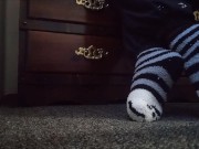 Preview 5 of Feet Under Desk