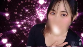 I've never seen that a super cute Japanese squirt on live chat !!