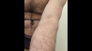 Straight Bodybuilder Jerks Massive Cock - Max Chevalier - Maskurbate