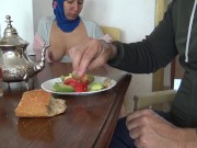 Preview 5 of hot irani stepmom drinks cumshot شیر پسرخوانده ایرانی ام آب دهانم را می گیرد