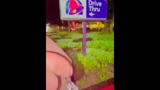 Public Nudity Exhibitionist goes to Taco Bell FULLY NUDE!! 😱