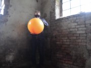 Preview 1 of Blowing up some Balloons in an old empty House and fuck