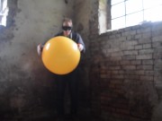 Preview 2 of Blowing up some Balloons in an old empty House and fuck