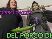 Preview 1 of DOPPIO CAZZO DEL PORCO DIO