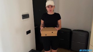 Hot delivery girl suck dick and get fast sex in velour tracksuit! Russian homemade porn with talking
