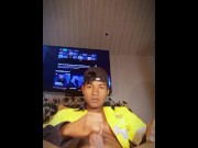 Preview 5 of Chico se masturbar y tiene corrida en un condon