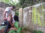 Preview 3 of Venezolana Tiene Sexo Sin Condon en una Casa Abandonada Con un Desconocido