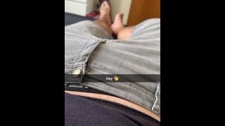 Hot Teen Girl sexting with her sugar daddy on SnapChat