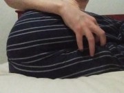 Preview 1 of Presenting my ass and jerking off between my legs