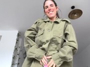 Preview 1 of חיילת ישראלית מתפשטת שיר בעברית (צמוד) Israeli solider strip Hebrew song (ONLYFANS-Spicykween)