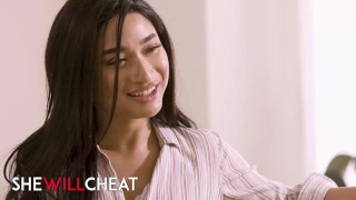 Happy ending massage by sexy Asian mature 
