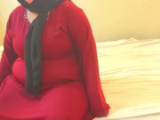 Preview 4 of سخيف حمات إندونيسية جميلة ترتدي البرقع الأحمر والحجاب - يوم كامل من الجنس في منزل فارغ Indonesia sex