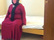 Preview 5 of سخيف حمات إندونيسية جميلة ترتدي البرقع الأحمر والحجاب - يوم كامل من الجنس في منزل فارغ Indonesia sex