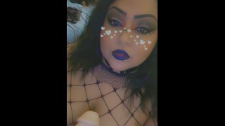 Goth chick sucks dick