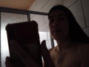 Preview 1 of teniendo sexo en la ducha con mi Roomie ya que nos dejaron solos