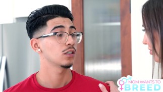 Young Stud Caught Sniffing Panties by MILF Desiree Dulce before Breeding Her S5:E6