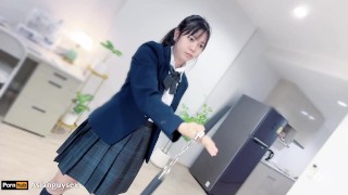制服姿の巨乳女子高生と教室えっち　彼女の手コキに興奮したm男が高速ピストンでガクガク絶叫するまで連続イキさせました　日本人 素人 フェラ 亀頭責め クンニ 手マン 潮吹き 射精 Schoolgirl