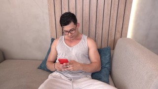 Delivery girls who suck your dick are rated 5 stars for good service - Lian Grey & Jery Lee