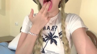 Cute peasant girl squirts very deliciously "real masturbation" - Lil Rose